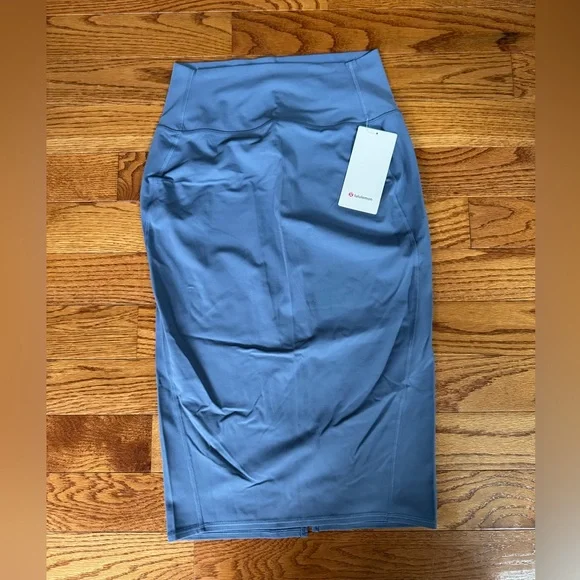 Lululemon NuLu Slim Fit High Rise Skirt -‎ New